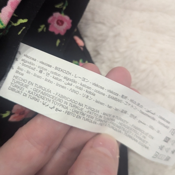 NWT ZARA Black and Pink Floral High Waisted Midi Skirt with Belt - Picture 7 of 7